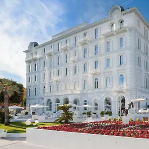 מלון Miramare The Palace, סנרמו
